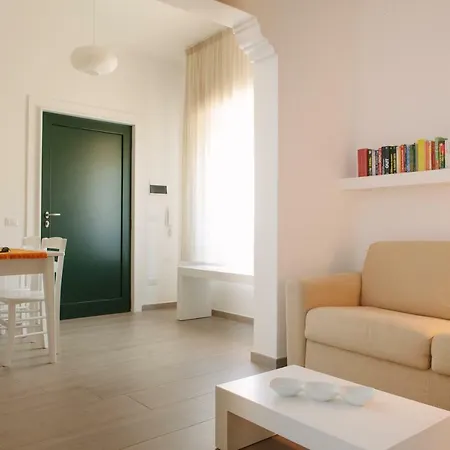 Lucienne Il Piccolo Apartment